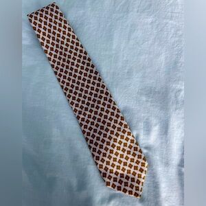 ERMENEGILDO ZEGNA Men’s silk neck tie Pale blue background w yellow/gold pattern